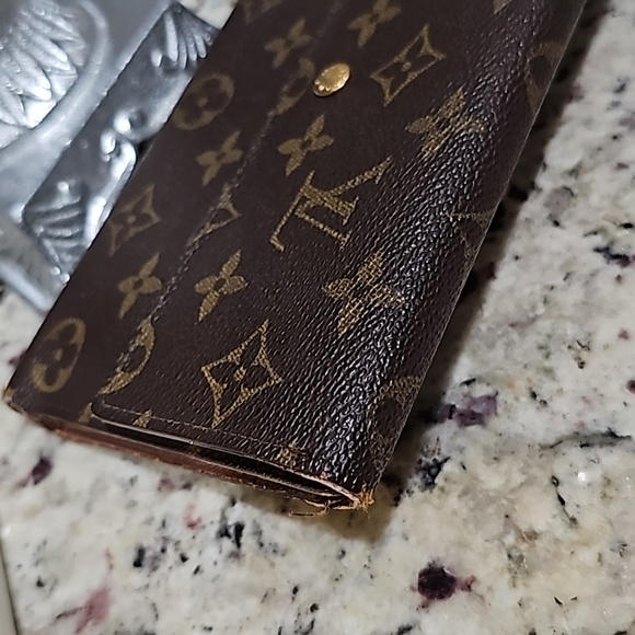 Louis Vuitton monogram large Notepad wallet 7.5x5x1inches - Picture 14 of 16